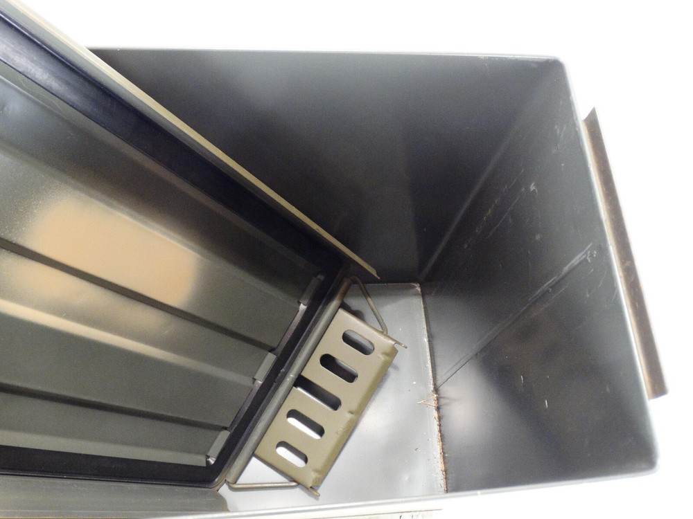 US Military 30mm Ammo/Storage Can (USED/GOOD CONDITION)