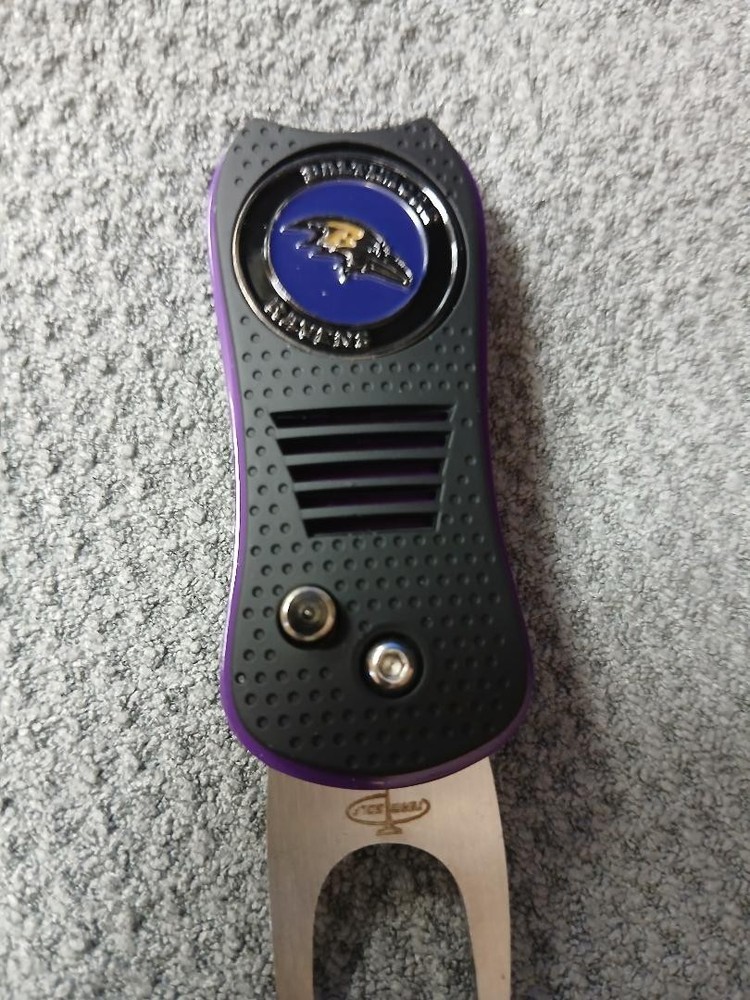 NFL BALTIMORE RAVENS Switchblade Golf Divot Tool with double sided ball marker
