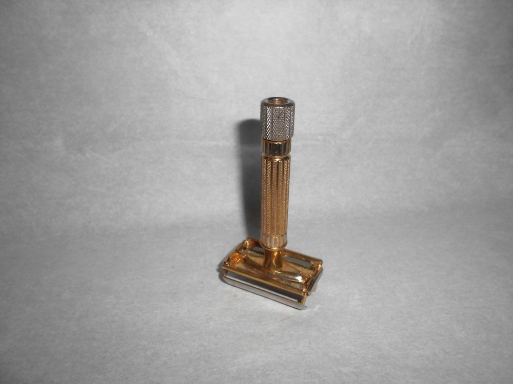 Gillette Aristocrat 1945 46 TTO DE Gold Nickle