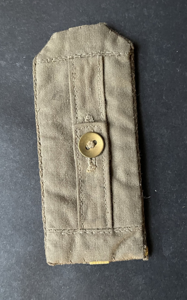 NICE SINGLE WWII JAPANESE ARMY SHOULDER BOARD # 6