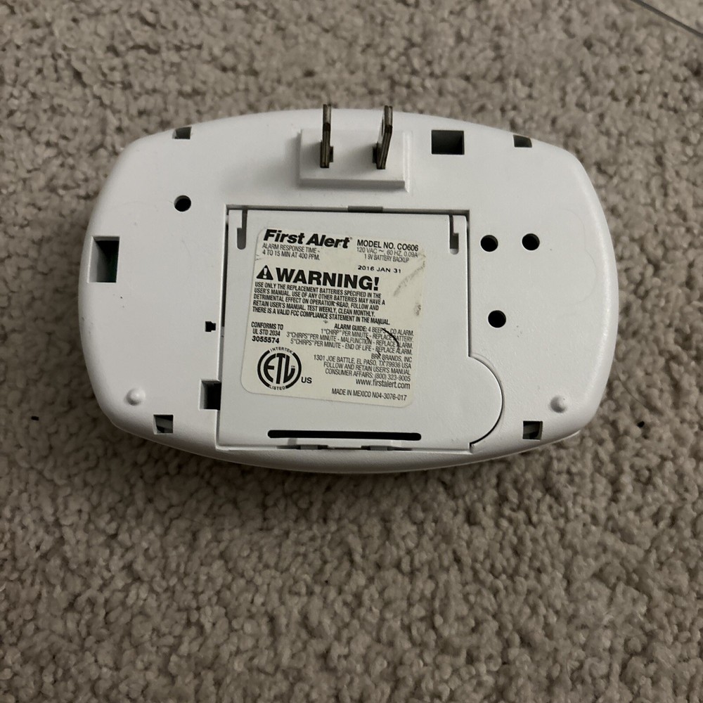 First Alert C0400 Carbon Monoxide Alarm - White