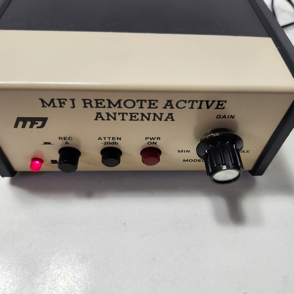 Vintage MFJ MFJ-1024 Analog Remote Active Antenna Box with Power Supply UNTESTED