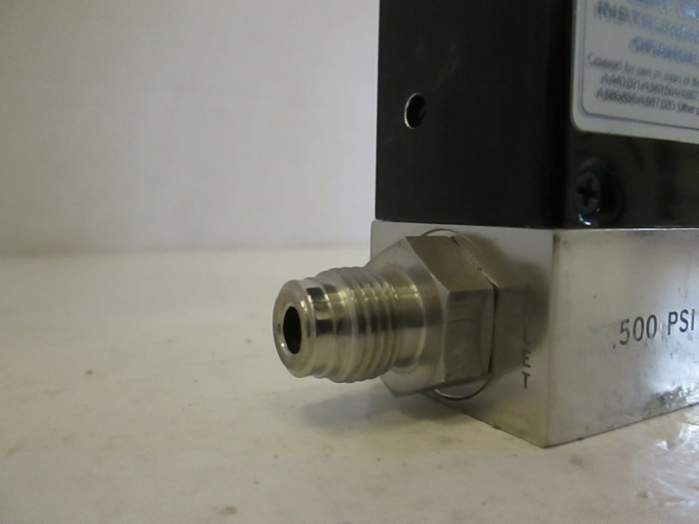 Unit UFC-1100A, Mass Flow Controller MFC, O2, 400 SCCM, Used