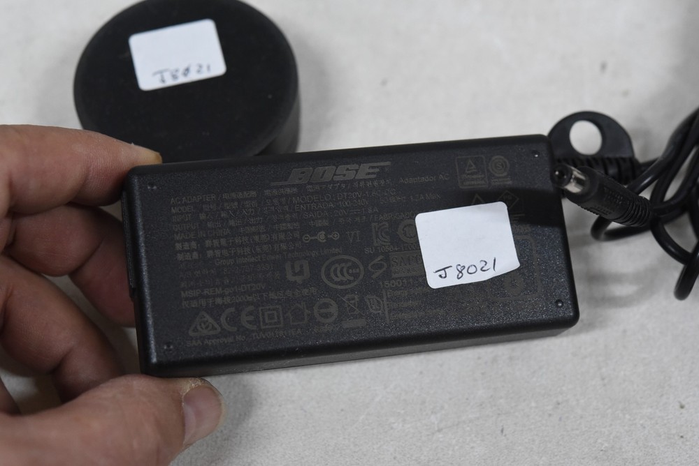 Bose Companion 20 Multimedia Speaker System with Volume Controller - Silver