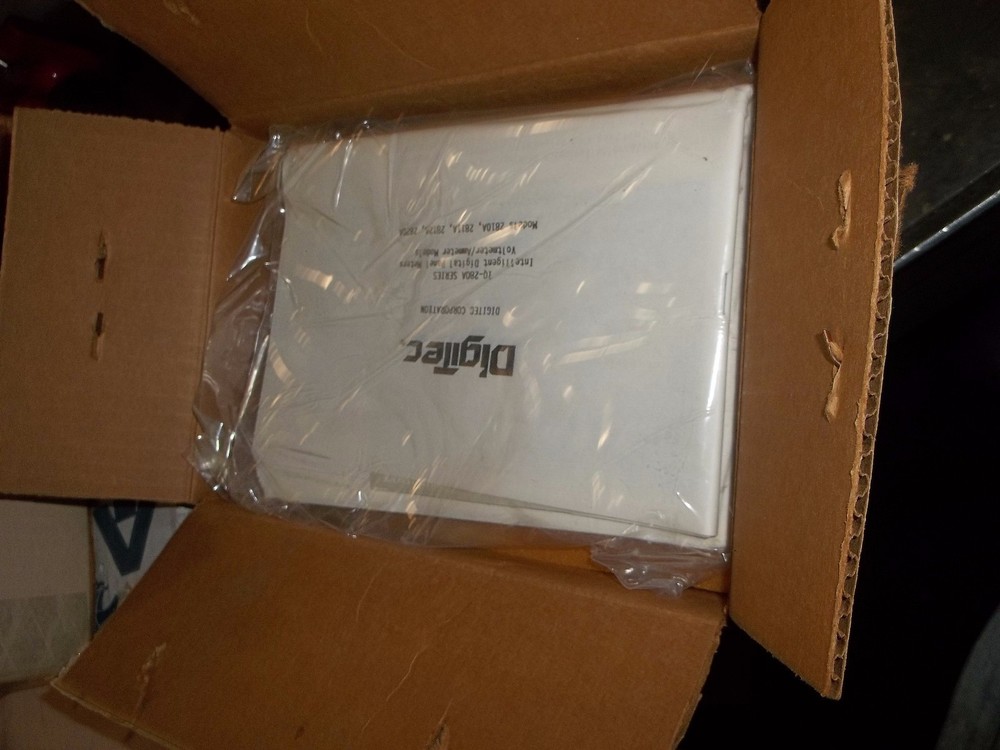 NEW IN BOX DIGITEC 2820A-27 DIGITAL PANEL METER (P10)