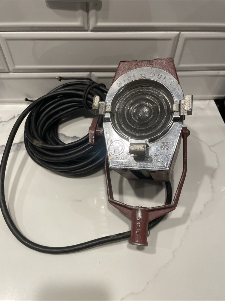 Mole Richardson 200watt Mini-Mole Type #2801 AKA Inkie 