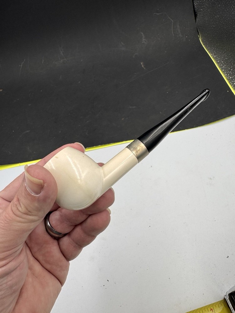 White Briar Estate Tobacco Pipe