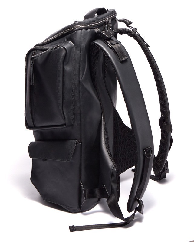 Riokairyu Black leather laptop backpack