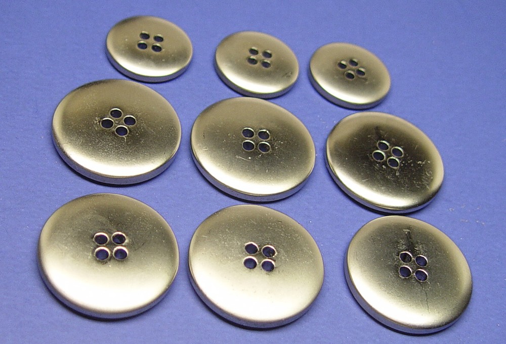 W.DOUBLEUDOT replacement buttons 9 Metallic effect plastic button good used cond