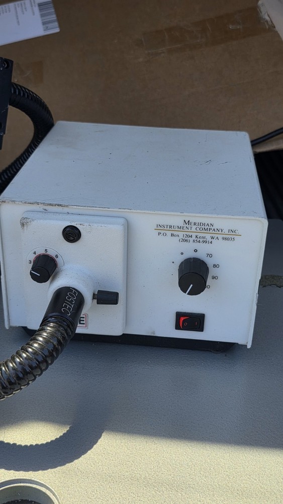 Fiber Optic Illuminator 8300-12
