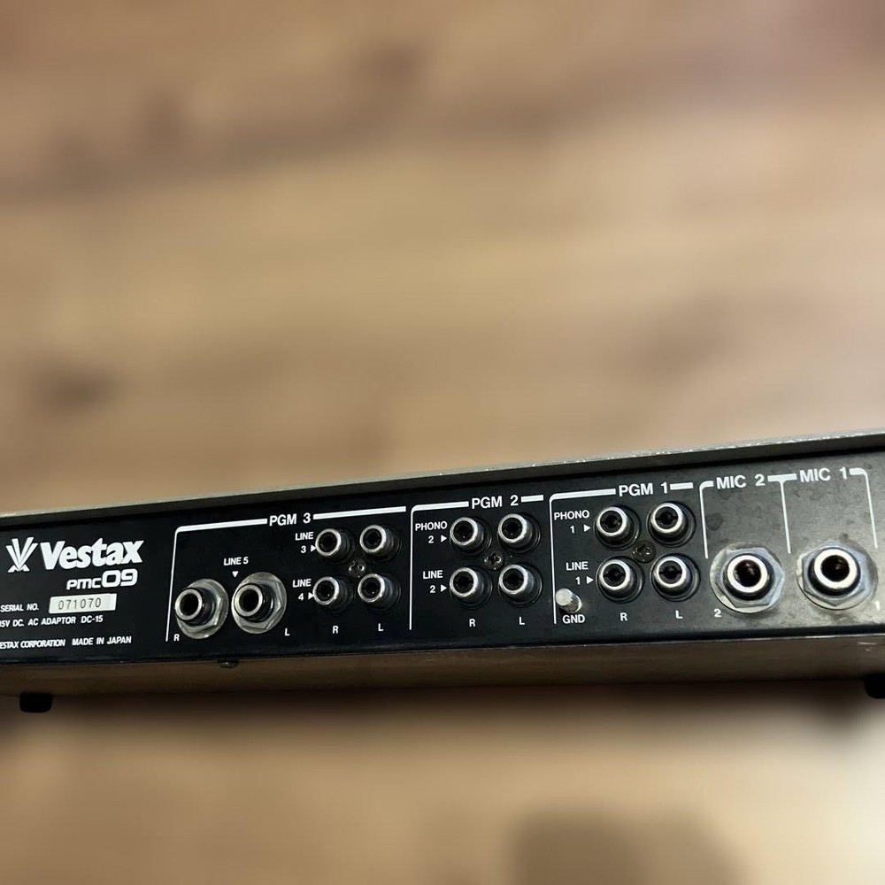 VESTAX PMC09 Professional DJ Mixer with Graphic Equalizer and Mic Inputs