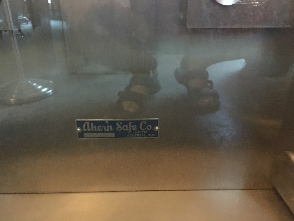 AHERN SAFE BANK VAULT DOOR BUILT BY DIEBOLD~