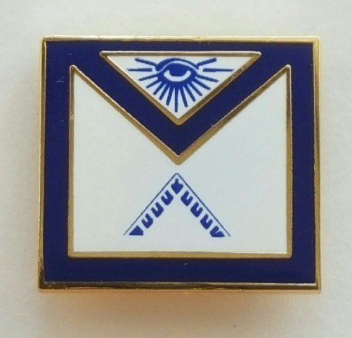 Masonic white & blue lapel pin Master apron with square