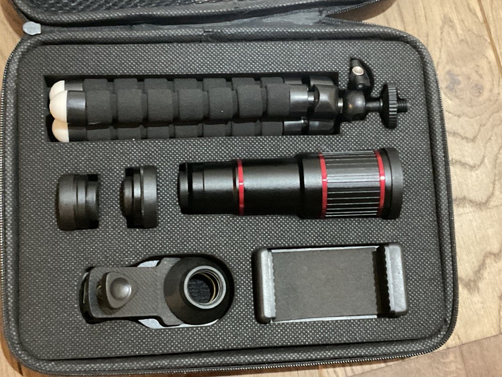 iphone zoom kit for any iphone comes with box