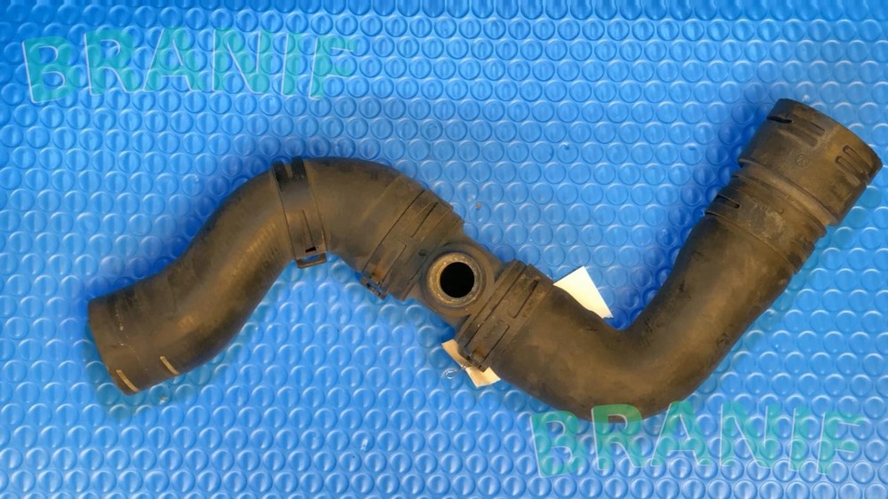 VW AUDI Hose. Connector. Adapter. Coupling. (Rear, Upper, Lower) N906929