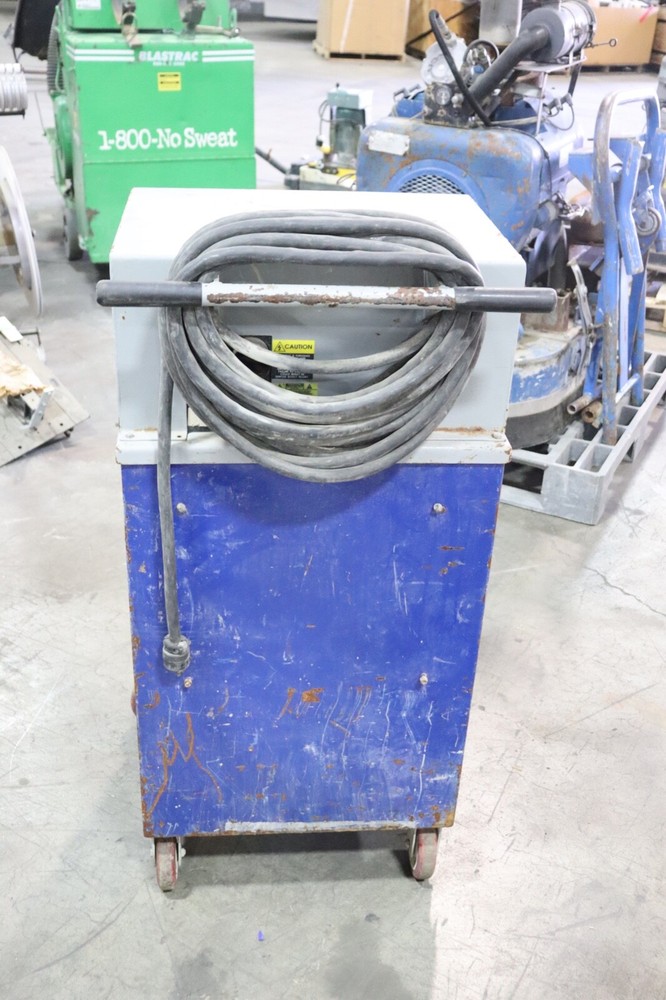 DUPONT BLASTCAT 110V DUST COLLECTION SYSTEM