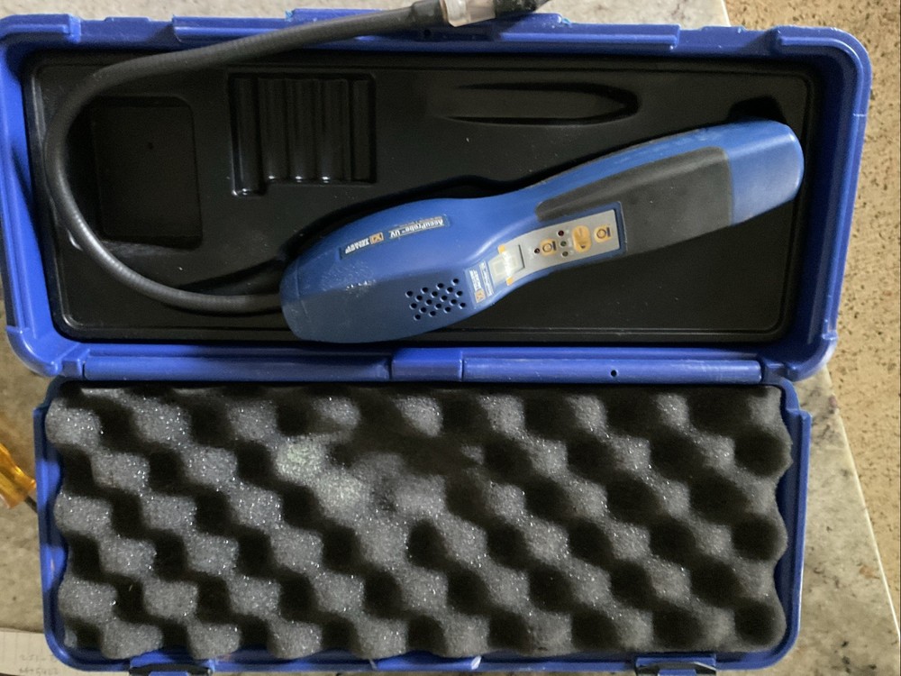Yellow Jacket Accuprobe Uv