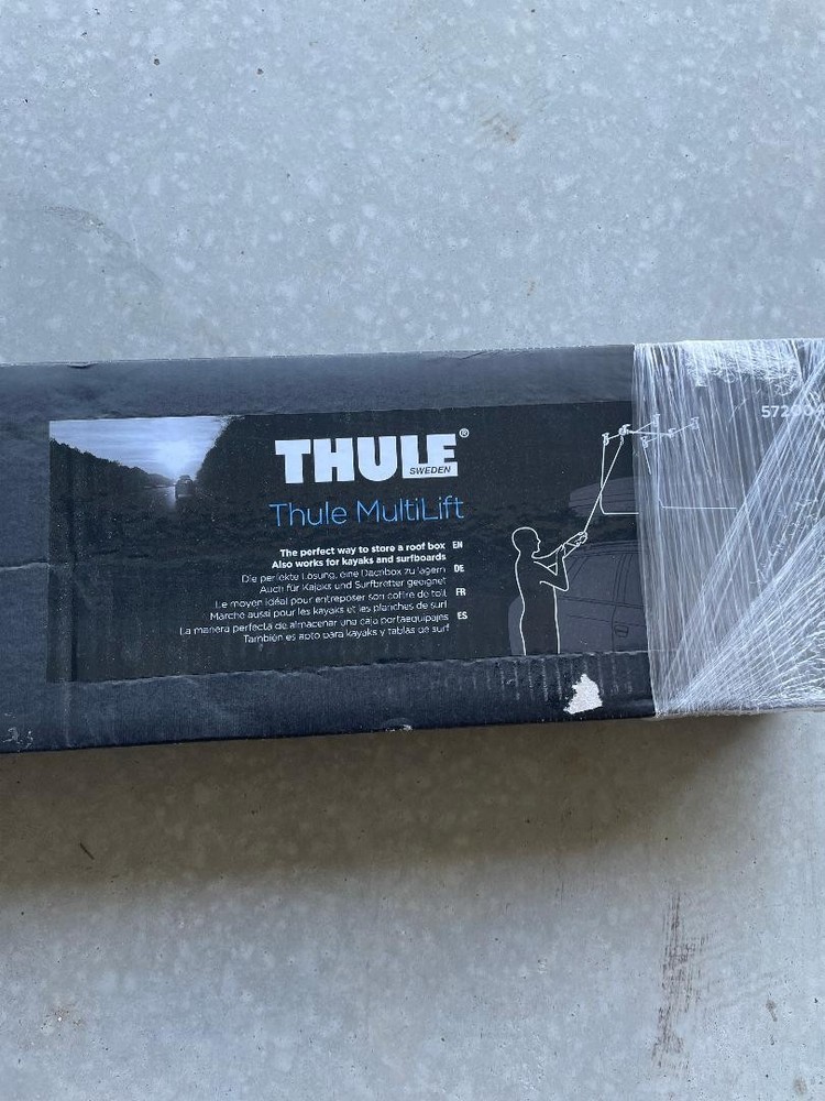 THULE MultiLift 572 Cargo Lift & Storage System #572004