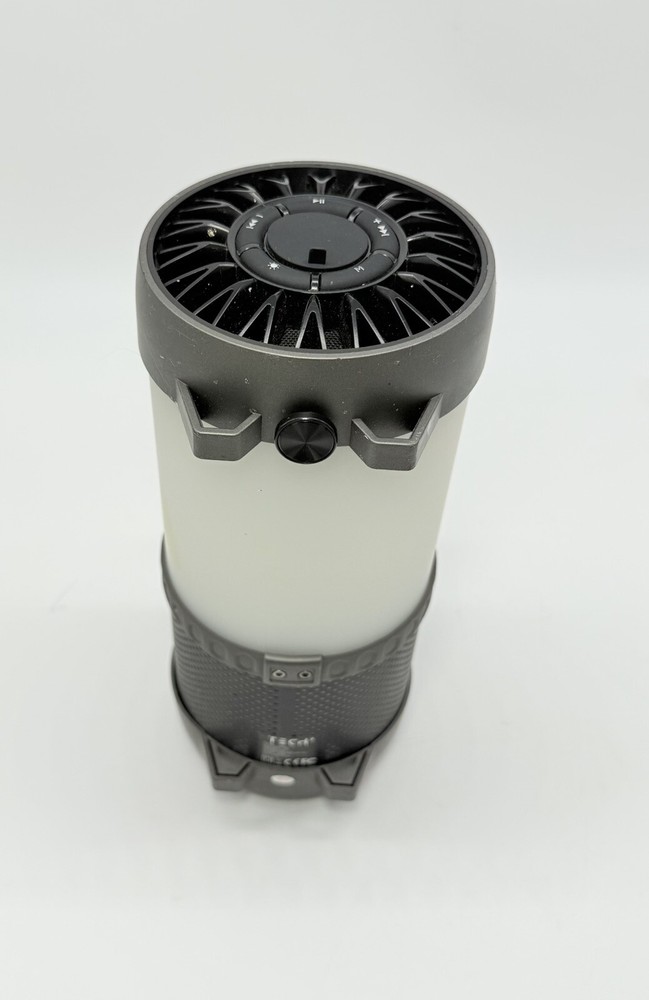 Tech2 Wireless Camping Rechargeable Waterproof Bluetooth Speaker Light VGC