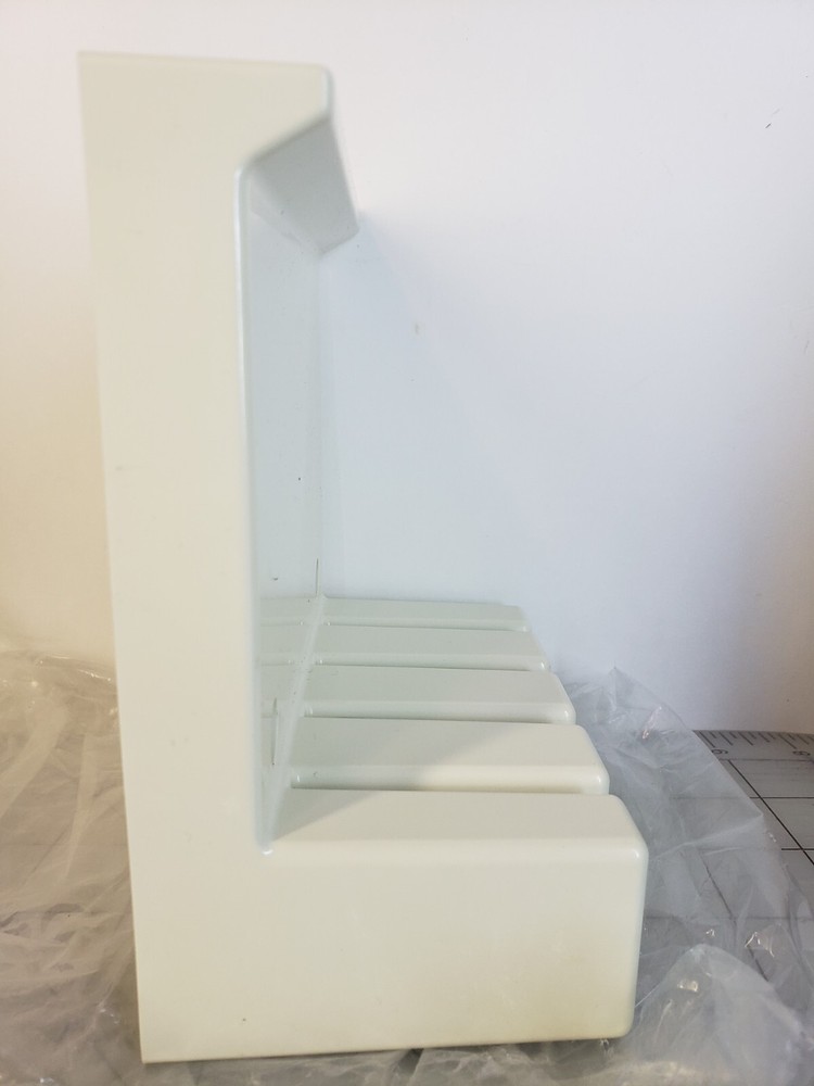 UNDER CABINET KNIFE HOLDER, WHITE