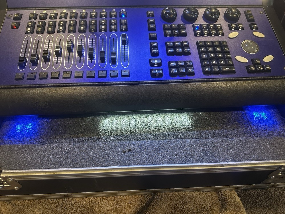 High End Systems Flying Pig Road Hog DMX USB Lighting Control Console