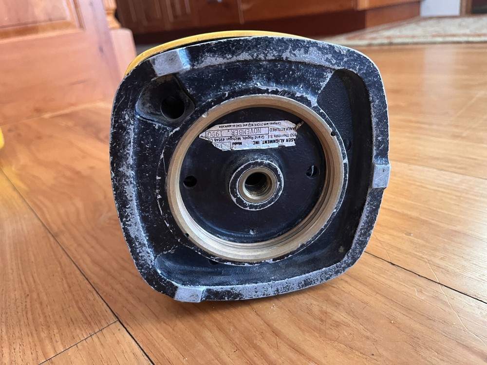 Laser Alignment Laser Beacon model 3900 With Case UNTESTED