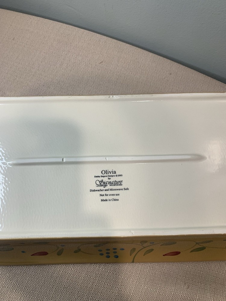 “Olivia” Rectangular Serving Tray By Signature Houseware