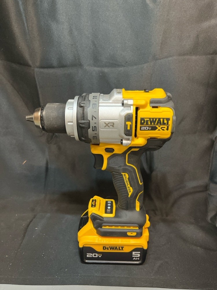 DEWALT HAMMER DRILL MODEL DCD1007 (H83005283)