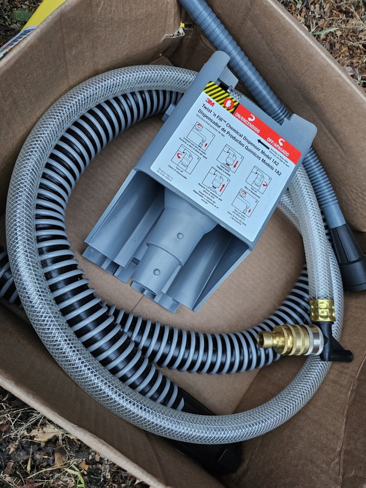 3M™ Twist 'N Fill™ System Dispenser - 3 Dispenser, 2 Hoses