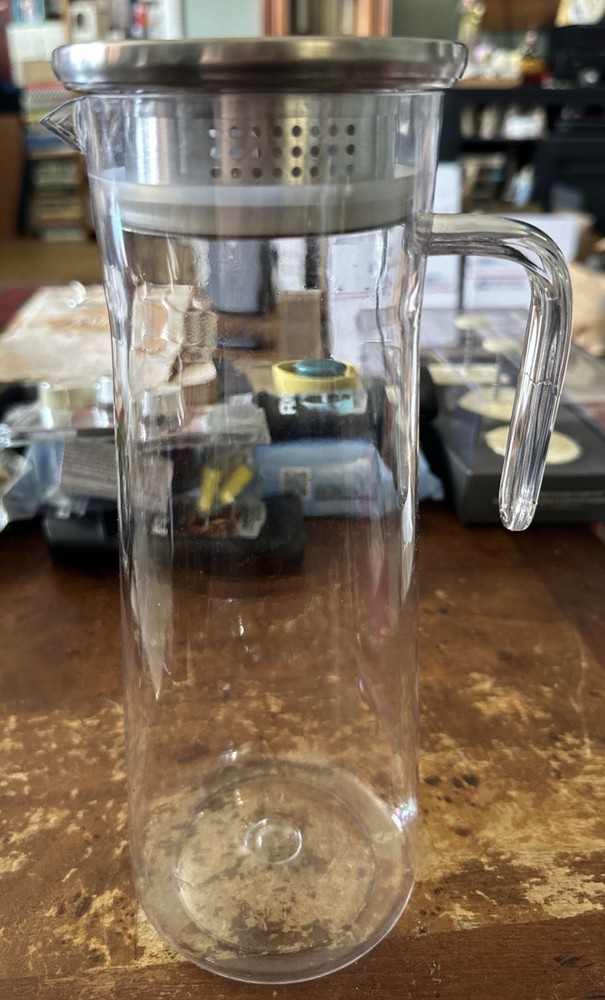 Clear 10” plastic beverage pitcher with a Strainer Stainless Lid Ships Fast