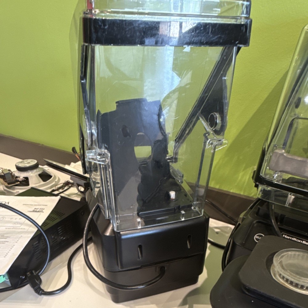 Hamilton Beach HBH750 Commercial Blender Electronic Control Polycarbonate Jar