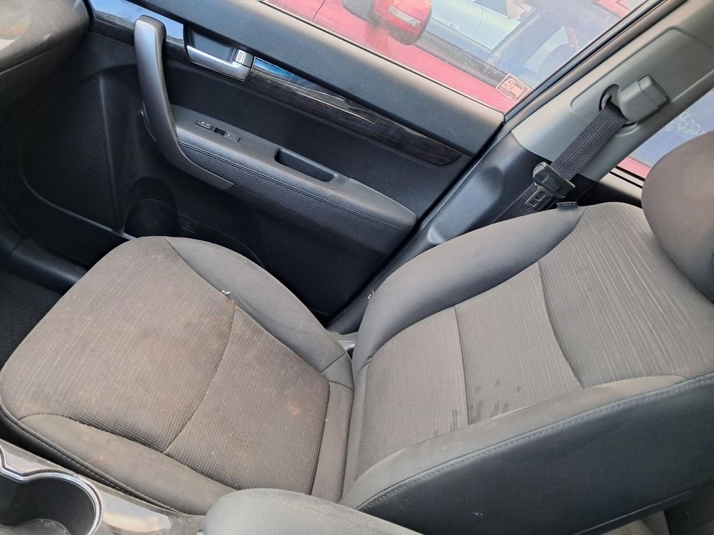 SORENTO 2014 Glove Box 4858563