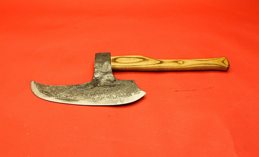 3,31 lbs goosewing bearded broad hatchet