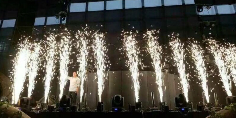 Cold Spark Machine CE-S2-600