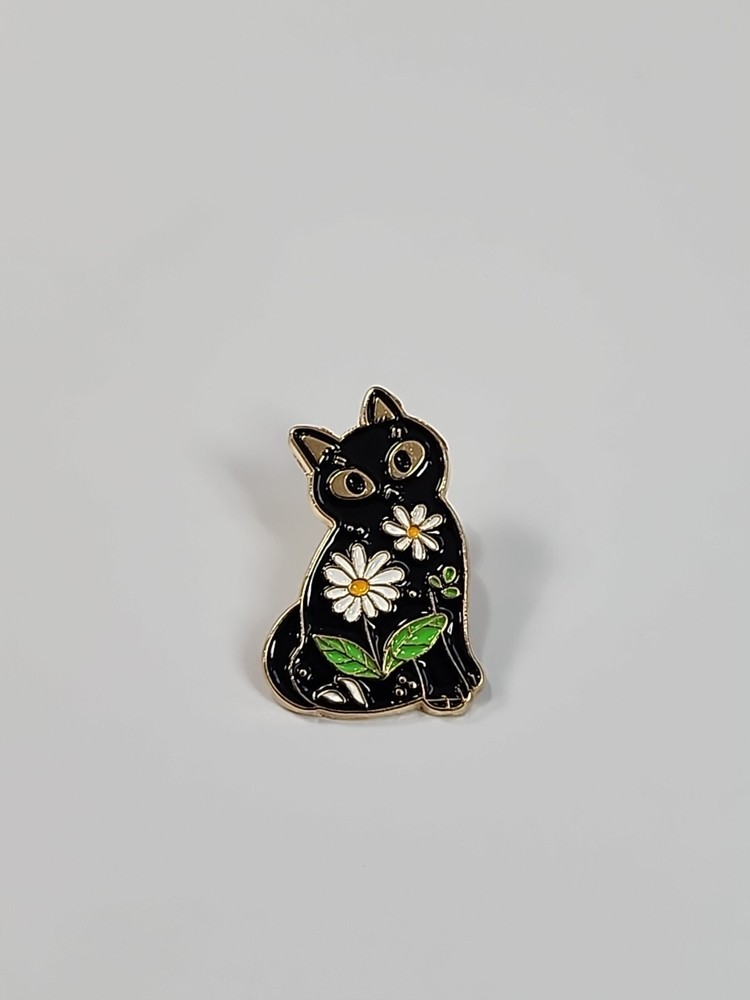 Black Cat with Daisies Lapel Pin