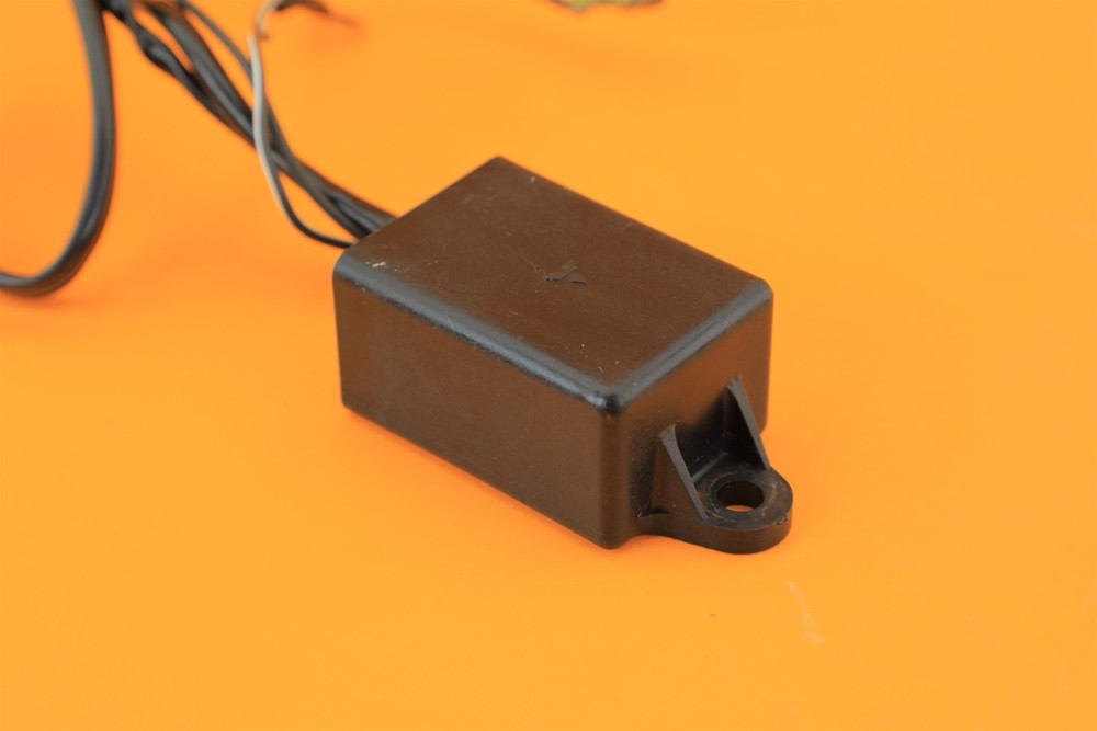 84-87 1987 LT185 LT 185 OEM CDI Unit Igniter Box Computer Electrical Module