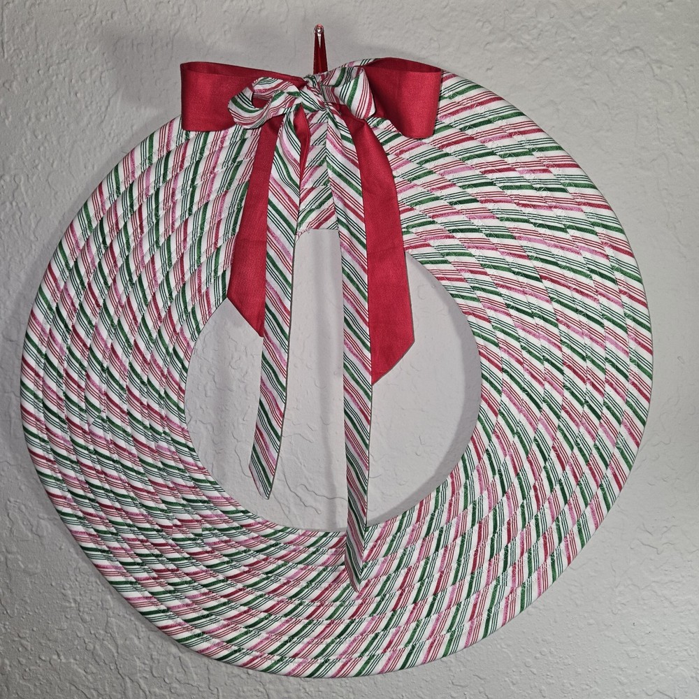 Hoilday Jellyroll Wreath