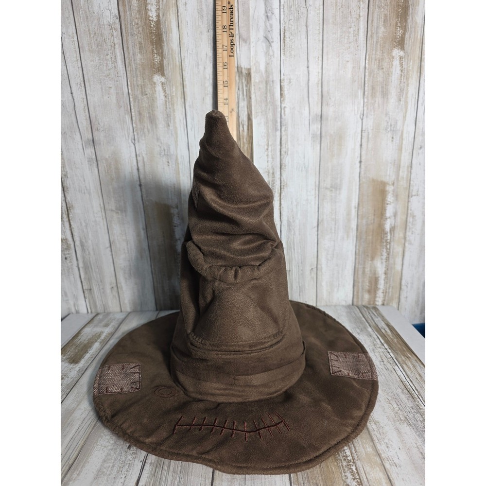 Official Harry Potter Wizarding World Talking/Animated Sorting Hat