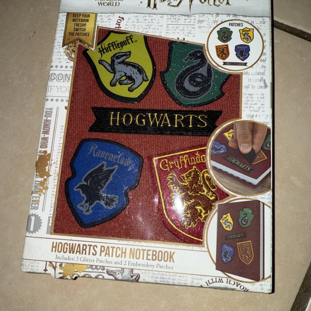 WIZARDING WORLD HARRY POTTER HOGWARTS PATCH NOTEBOOK New Gift