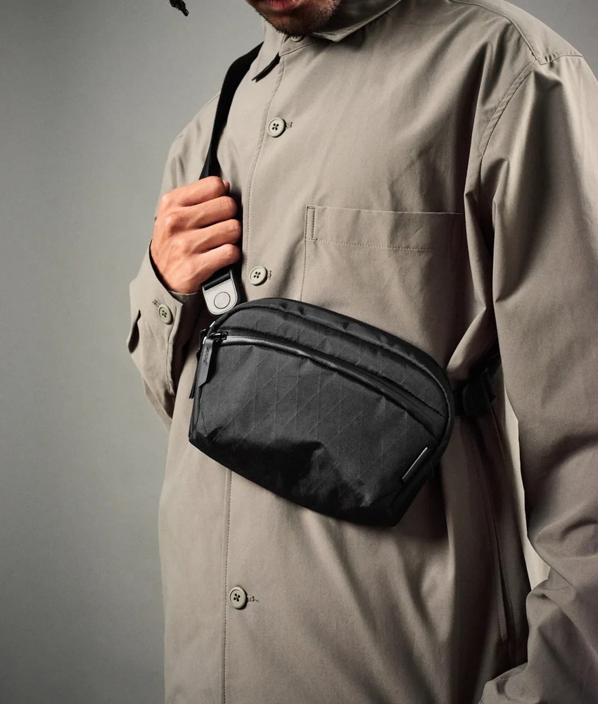 Alpaka | Flight Sling | 1L | Black | X-Pac VX42