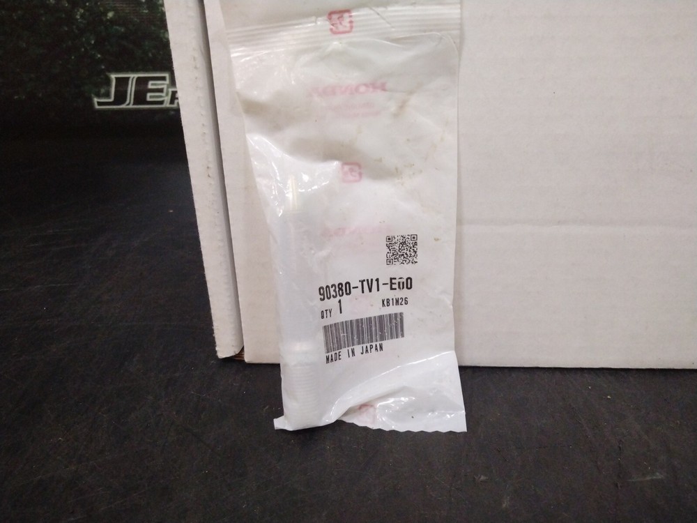 Honda Bolt, Stud 90380-TV1-E00 12X88.8