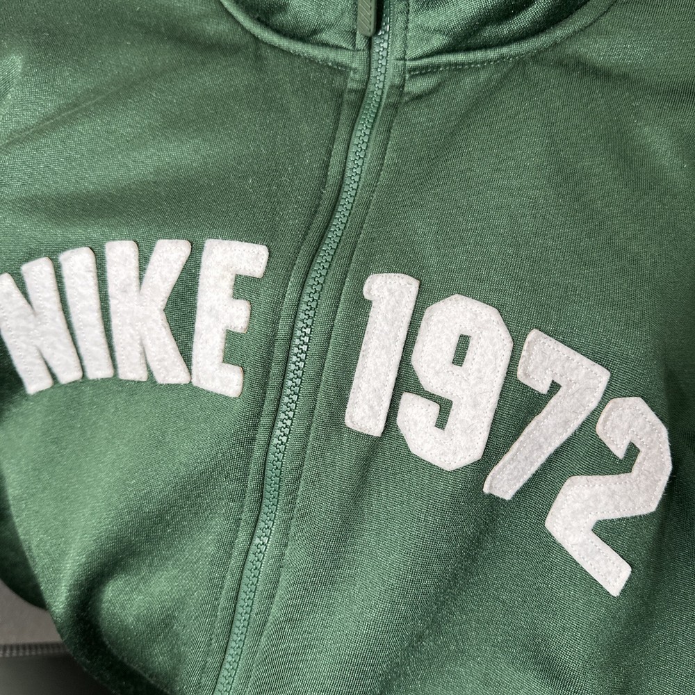 Men’s NIKE Vintage Tracker Jacket Green Size Medium