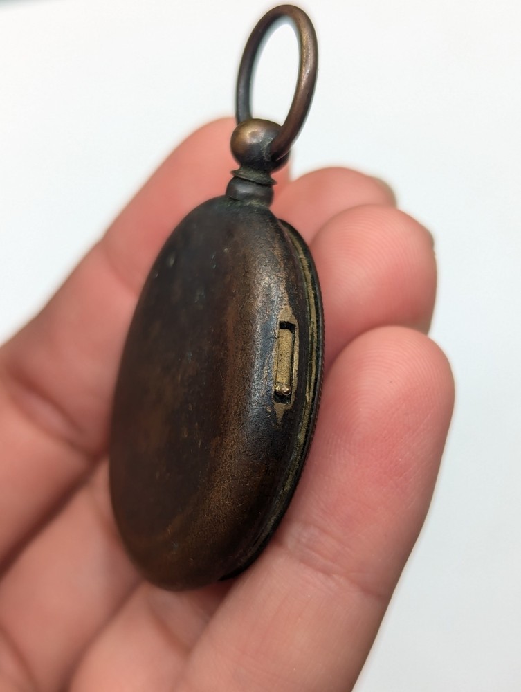 Vintage Pocket Compass Floating Dial Brass Case *Read*
