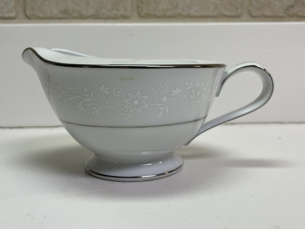 Noritake Buckingham Creamer