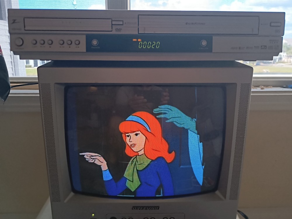 ZENITH XBV443 DVD/VCR Combo Player