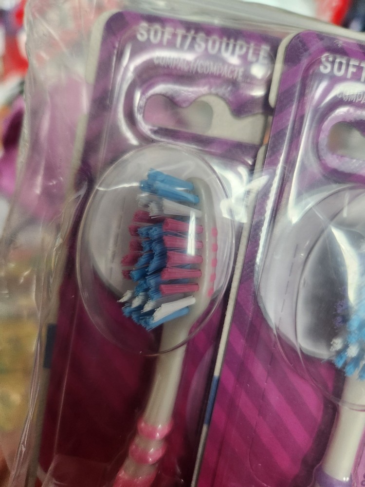 6-PK -Colgate Zig Zag Compact Head Soft / SOUPLE Toothbrush
