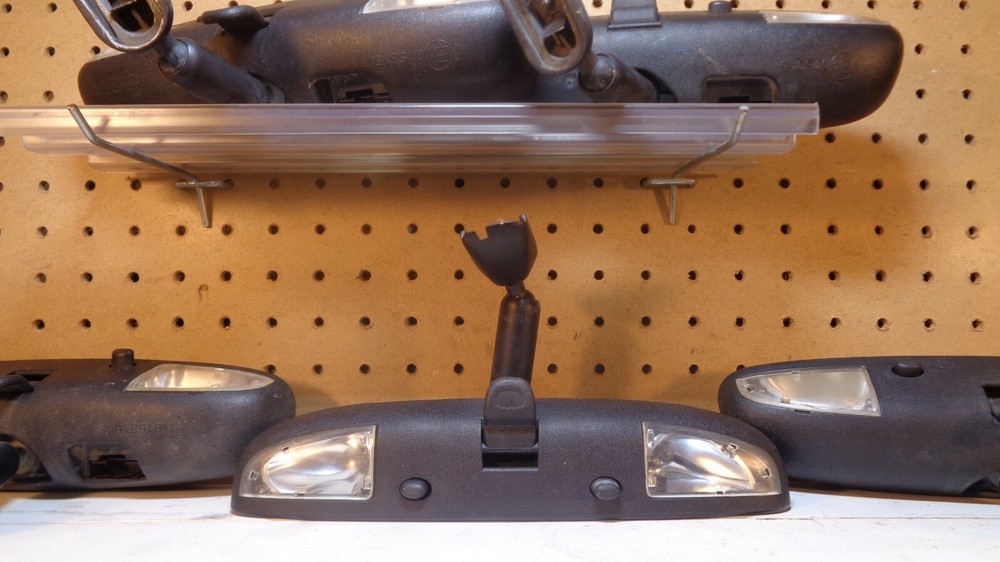 COROLLA PRIZM 2001 TO 2008 DOUBLE MAP LIGHT INSIDE REAR VIEW MIRROR