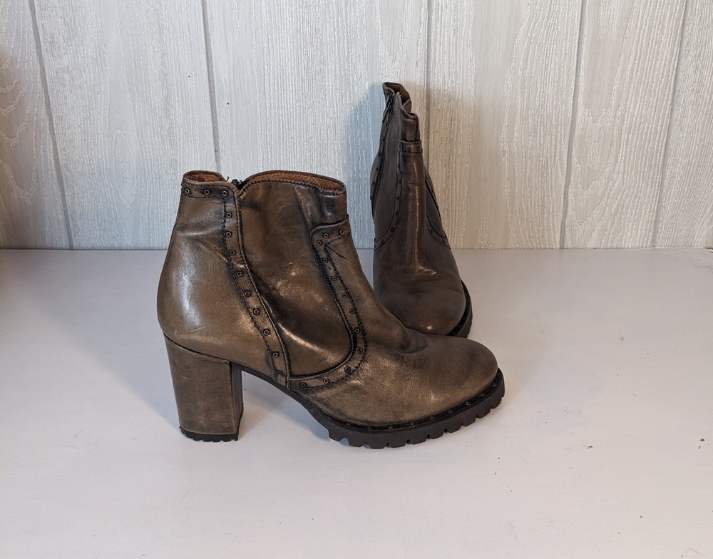 Eric Michael Brown Leather Block Heeled Side Zip Boots Sz 39 Euc 8.5