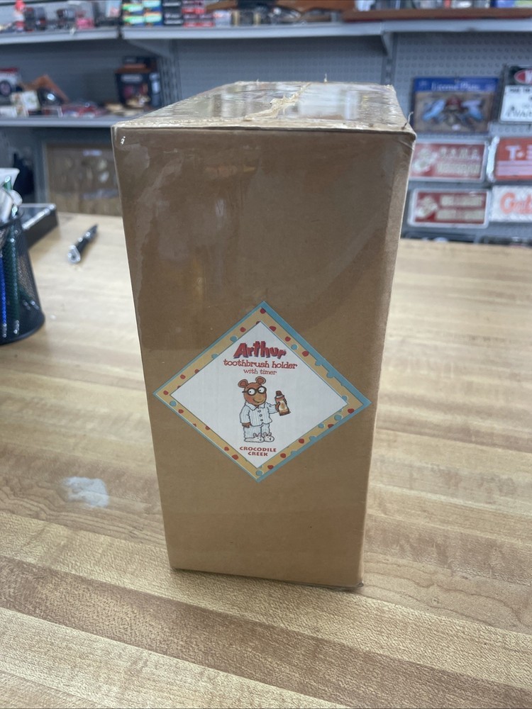 Arthur Toothbrush Holder