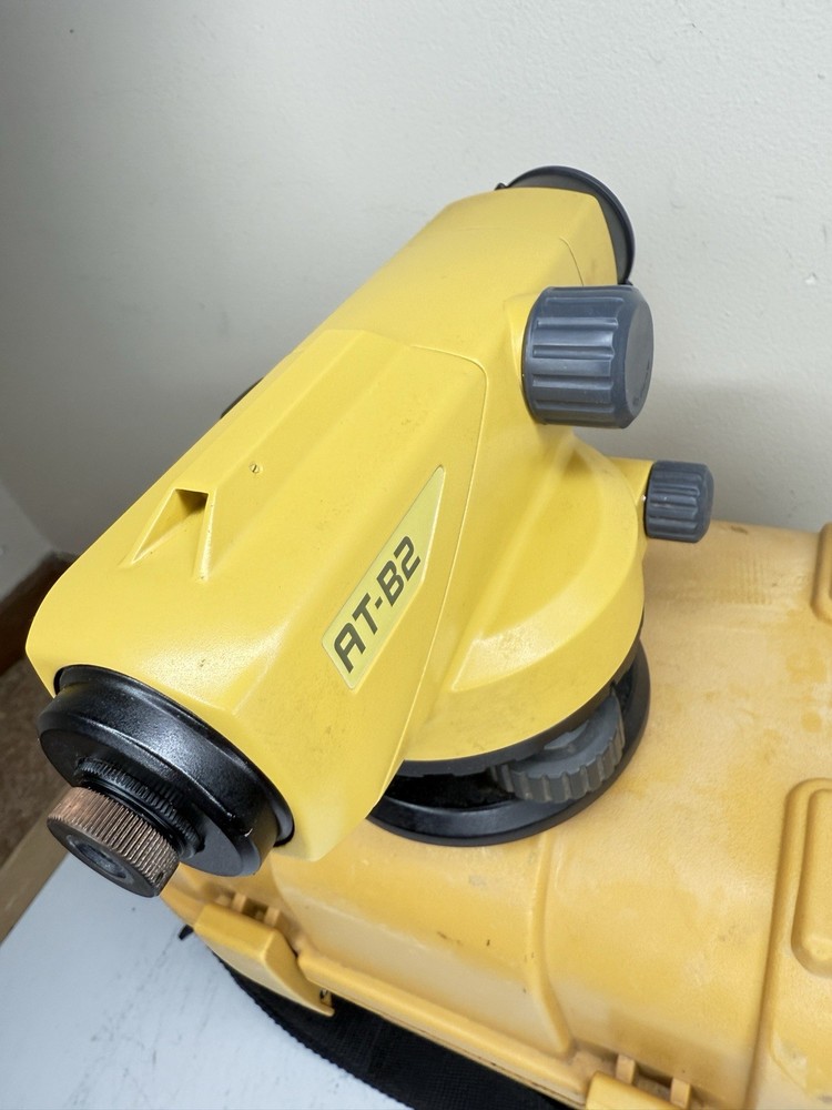 TOPCON AT-B2 AUTOMATIC LEVEL, SURVEYING